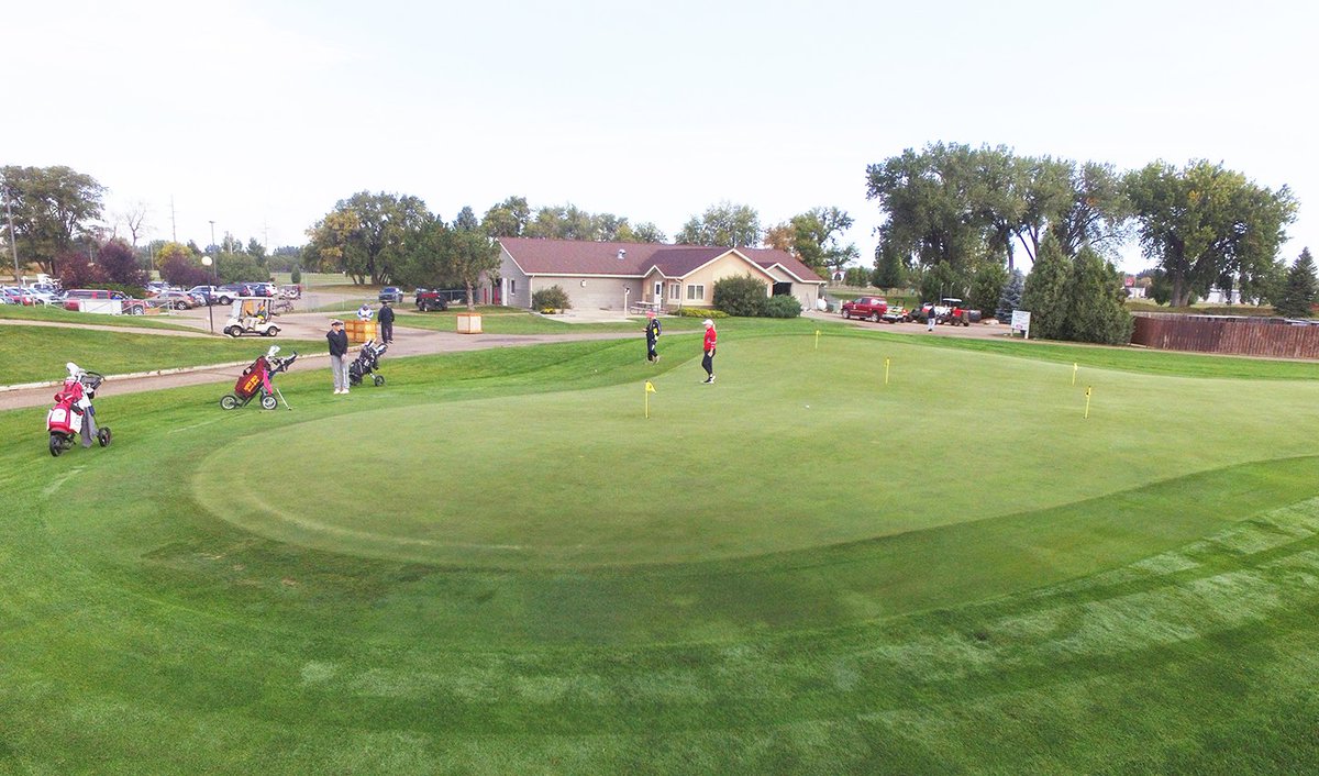 Get ready for the 2019 season and purchase your golf season pass! Prairie West and Mandan Municipal season passes are now available for purchase on golfmandan.com or by visiting Brad at Prairie West Golf Course. 

#GolfMandan #MandanParks