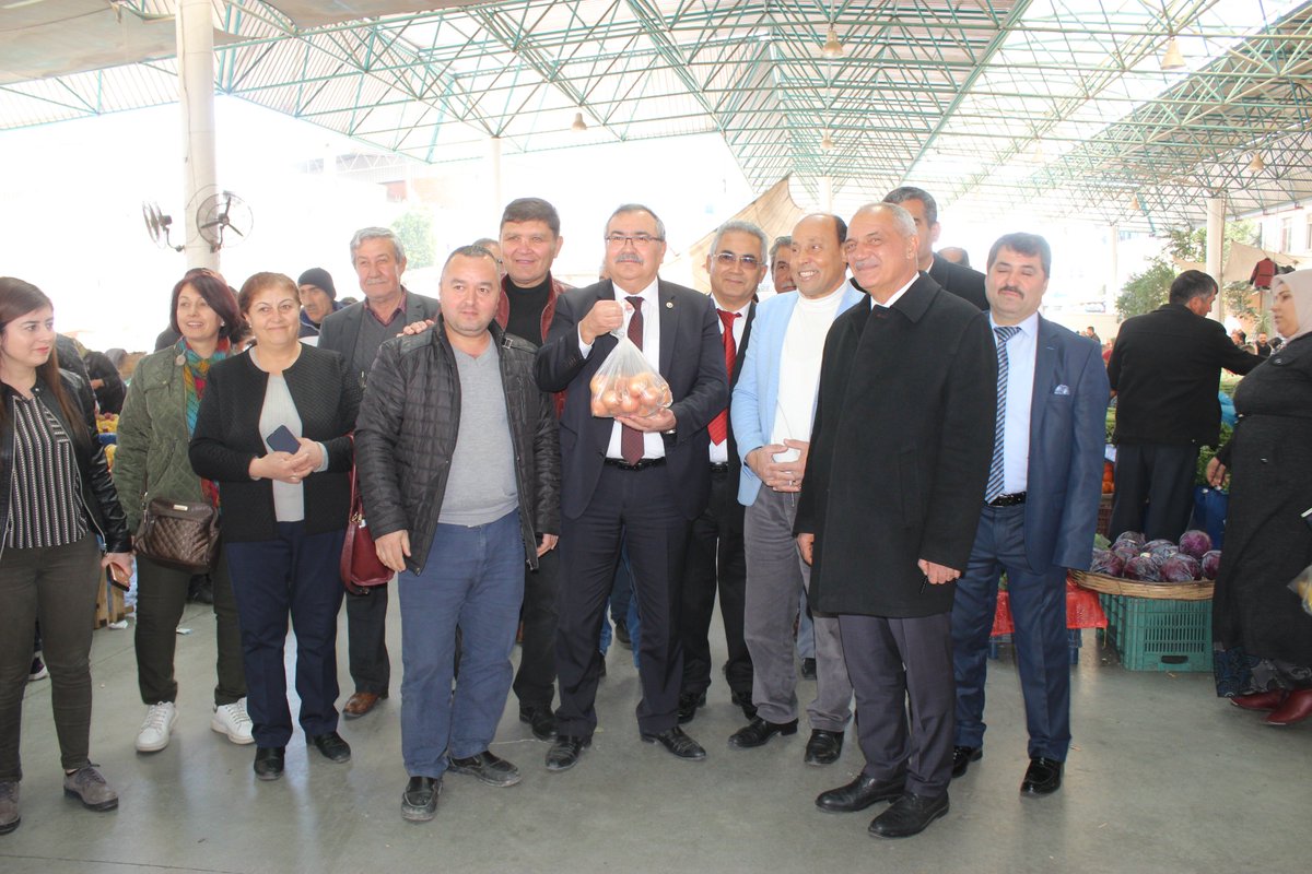 SultanhisarBel's tweet photo. Aydın Milletvekilimiz Sn.Süleyman BÜLBÜL ilçemizi ve belediyemizi ziyaret etti. Belediye Başkanımız Osman YILDIRIMKAYA ile ilçe merkezimizdeki Cuma pazarında ilçe ve pazar esnafımızın sorunlarını dinledi. https://t.co/vhGCnBkguW
