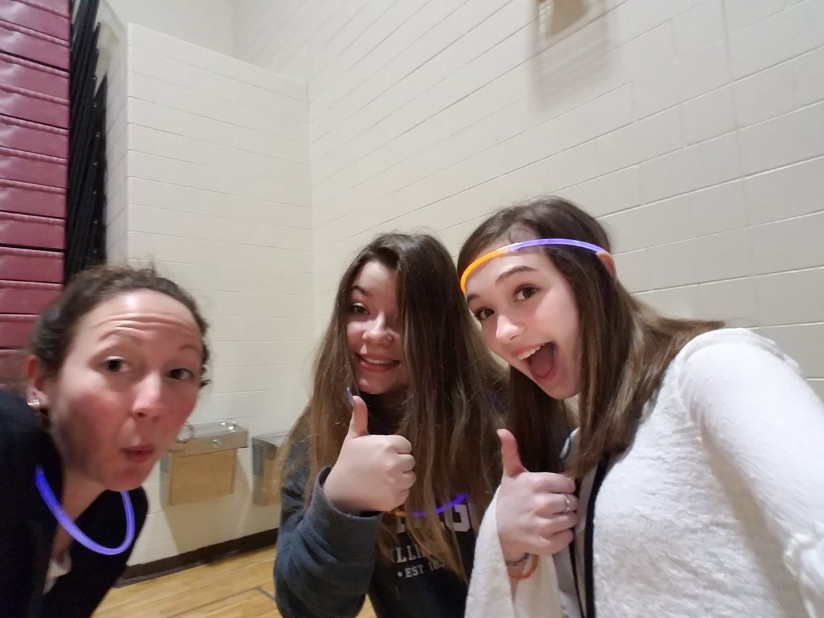 HHSKruser's tweet photo. Last day!!!
@HuntleyHS @HHSRedRaidersPE @HHSMeindl https://t.co/yn49Fzr82F