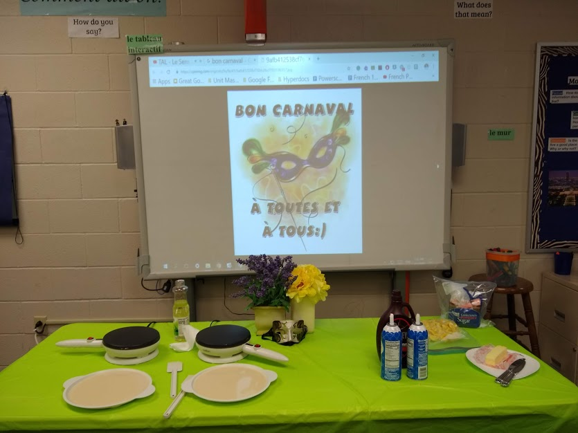 MmeLuckett's tweet photo. Celebrating #MardiGras a little early in French class with some homemade crêpes. Bon carnaval à toutes et à tous!
#AHStrojanfam https://t.co/Jz6C7wkXDA