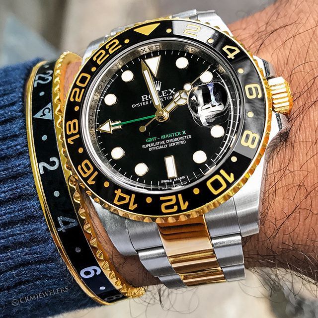 crmjewelers's tweet photo. Rolex GMT
⚫🔸Two-Tone Beast With ⚫Black Dial
💵$11,000 Preowned
.
.
.
#rolexaholics #malefashion #menstyleguide #stylegram #preppy #zenith #entrepreneurs #fashionblog #myoutfit #montre #miamilife #moneymaker #luxurybrand #mensclothing #prestige #dandy #luxurystyle #styleis… https://t.co/fAF0ME8Z9F