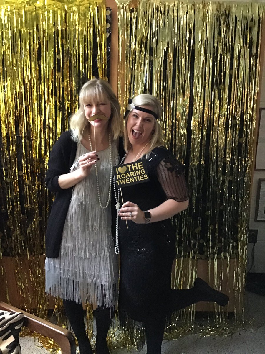 CVHSENG's tweet photo. If you’re walking through the English hall today, watch out for The Gatsby Party!!! Bringing the book to life with dance tutorials, dapper outfits, and a bit of bubbly! 🥂📿🎊 #oldsport 

@CVHSGrizzlies @CherokeeSchools @ncte @GCTEnglish https://t.co/WBEMP4081P