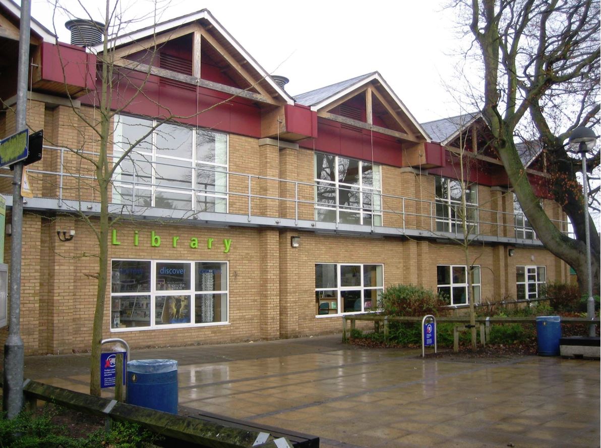 DownhamArtsUK's tweet photo. @VisitWNorfolk  Great news!! From April 2019 Downham Market Arts will have its own performance space in town - The Space Upstairs, Priory Centre (above the library) https://t.co/4gZFICVnGb https://t.co/852sqQDyvF