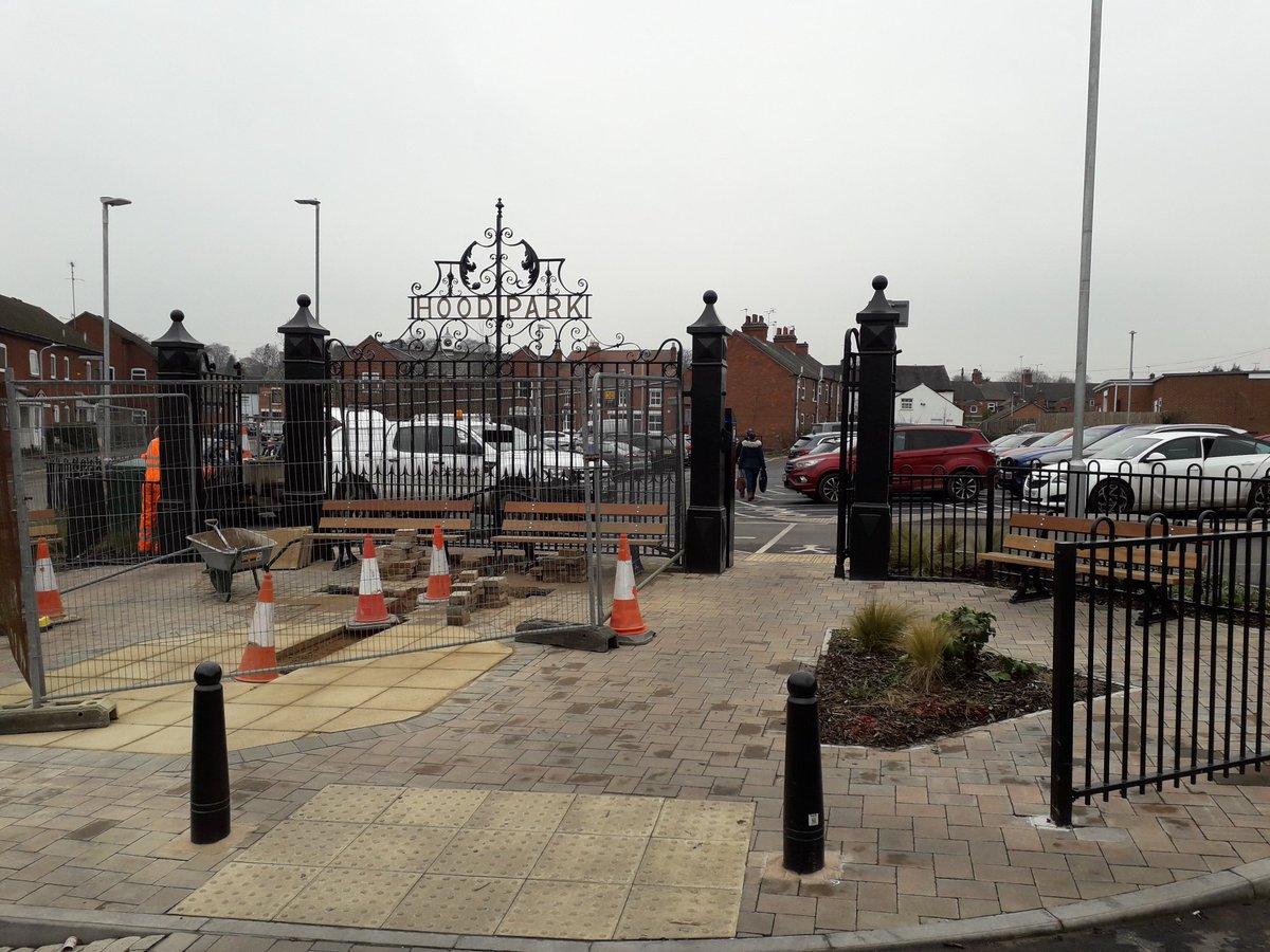 PaulSandersNWL's tweet photo. Works to enhance the Hood Park gates well underway.  Light has been moved and next will be the pay machine and adding uplights to show off the gates at night#ashby https://t.co/e8SDCnrOWj