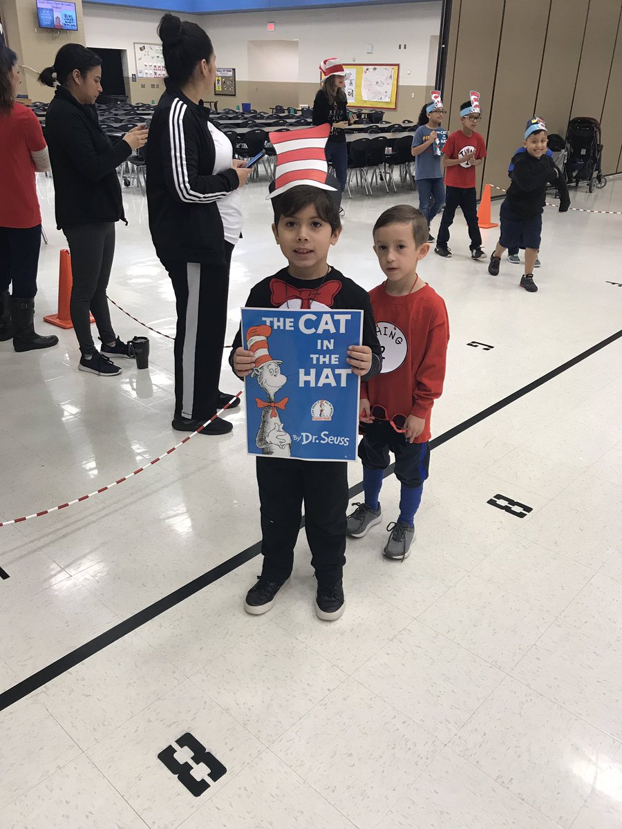 fieldsfitfamily's tweet photo. What a great way to start off the day here @ Fields. We held a parade in honor Dr. Seuss and our Ss really enjoyed celebrating his birthday. #strongreader~strongmind. @fieldsfitfalcon https://t.co/ZqbgBQwOlF