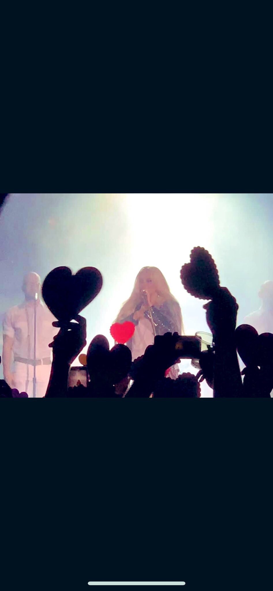 Happy birthday Kesha. I hope you have a weird & wonderful birthday! Your animals love you so much!       