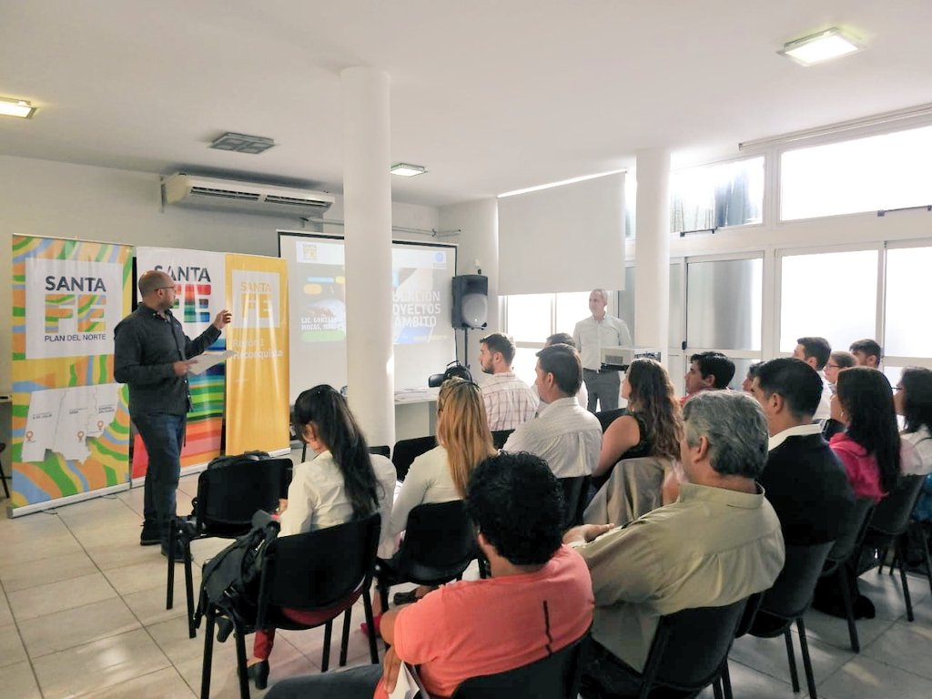 gobiernaSF's tweet photo. ¡Iniciamos las capacitaciones 2019 junto a @PlanDelNorte! En esta oportunidad estuvimos en #Vera #Reconquista y #VillaMinetti capacitando en la formulación de proyectos locales a municipios y comunas de los departamentos 9 de Julio, Vera y General Obligado. https://t.co/d8oFanaewV