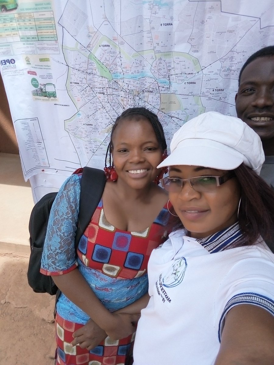 Aoua_k's tweet photo. Présentation de carte en cette deuxième journée porte ouverte du #master_SIG au département de #géographie avec la Team @OSM_BF @Aoua_k @ritasoma95 @Honorable_Nath @soma_lea @LyRacky @FoFB7 @bahinito @ouezenabo @AmedeDimban @innoce_diblo @PascalTap https://t.co/uCFZRmsG2m