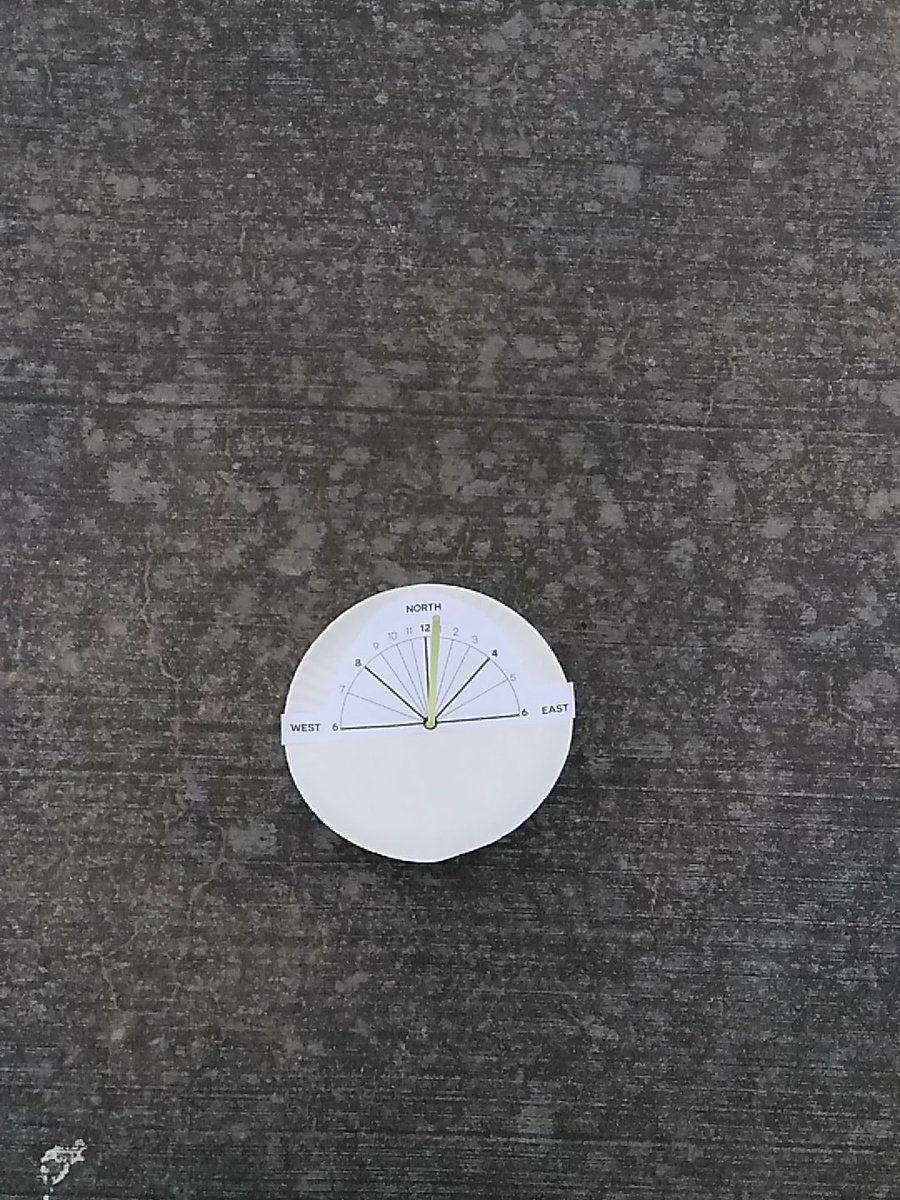 TraciSilvertho7's tweet photo. Sundial fun @SheldonISDPD @SLJackson15 #STEM https://t.co/qx1W0HnLAt