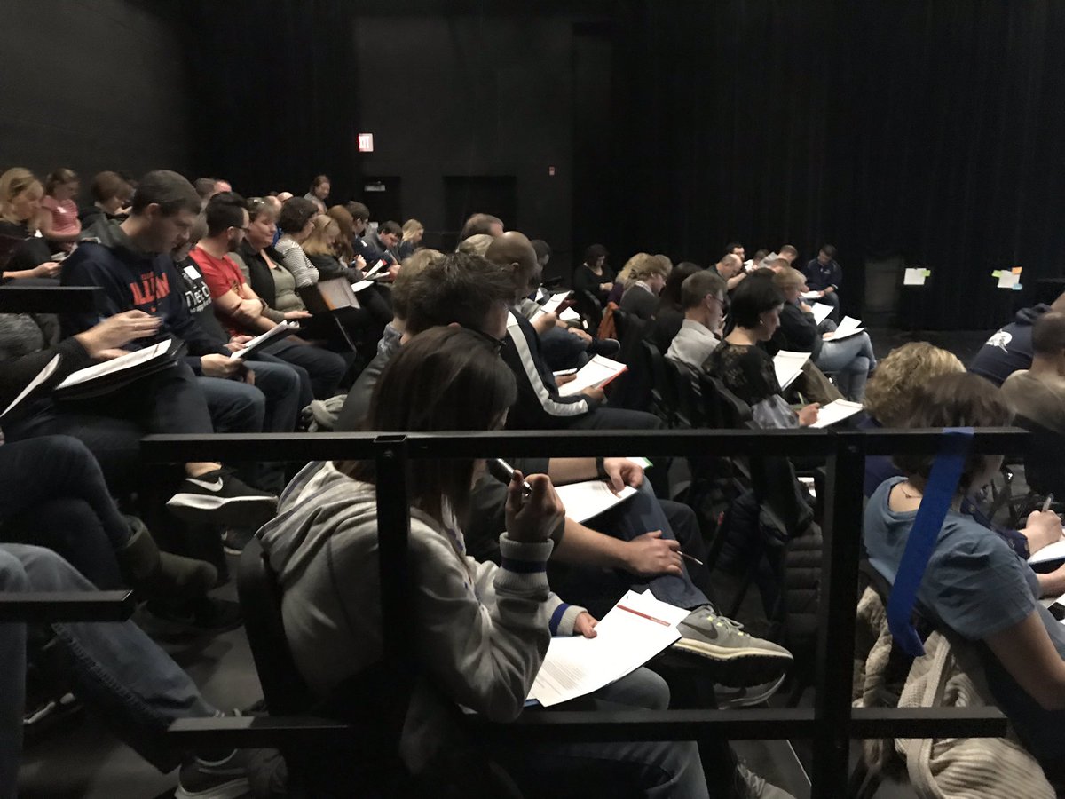 IL_CivicsHub's tweet photo. 98 people in a black box engaging in a Structured Academic Controversy to demonstrate #civicsinthemiddle @DCSSConference Winning! #DCSS19 @LisaWilluweit @IllinoisCivics @McCormick_Fdn @mrdyche https://t.co/Q0jIVmQm2M
