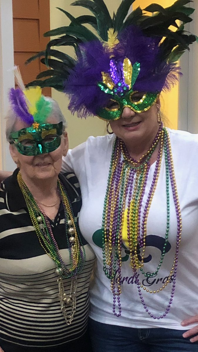 HeartisConroe's tweet photo. Eleanor and Kem were fully committed as they "passed a good time" at the Mardi Gras party.
#mardigrasonmainstreet #heartisconroe https://t.co/93r7J5n8Nh