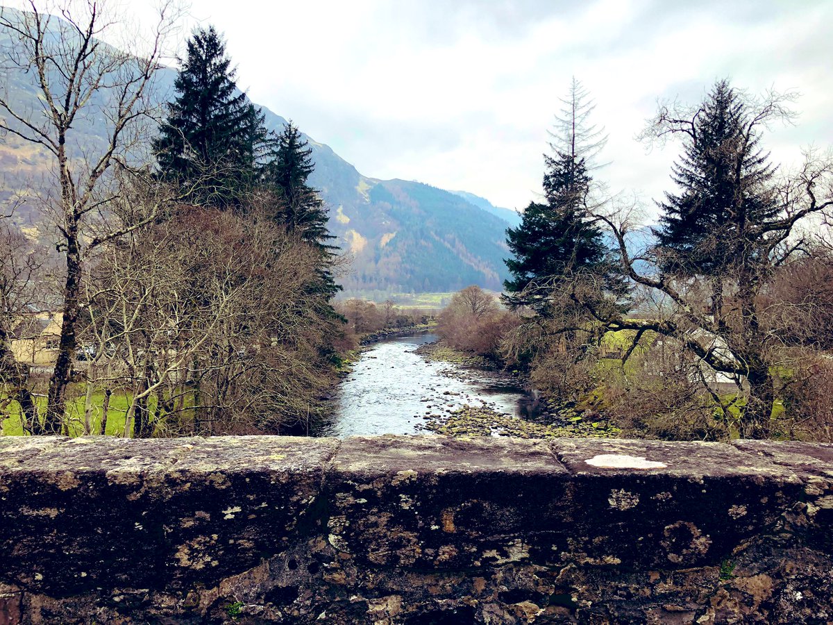 annemcalp's tweet image. In my happy place filming in the northwest Highlands! New #Landward series starts next month #bbcscotland #bbcscotlandchannel #Scotland #scenery #kintail #eileandonan @BBCScotland