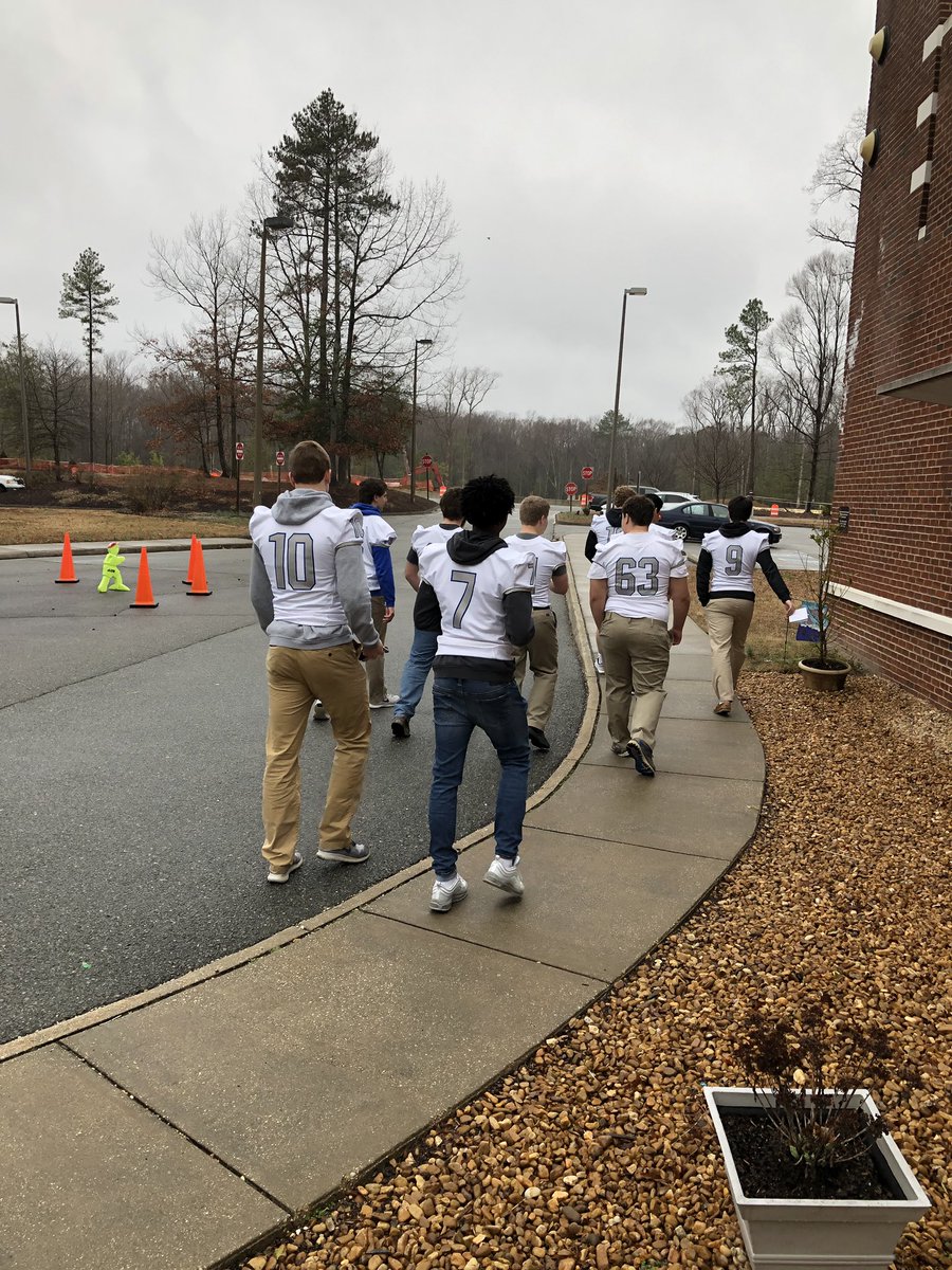 Awesome experience for all involved with #TackleReading this morning. So great to see the elementary kids get excited about reading!  #WeAreAtlee #TDLC ☠️