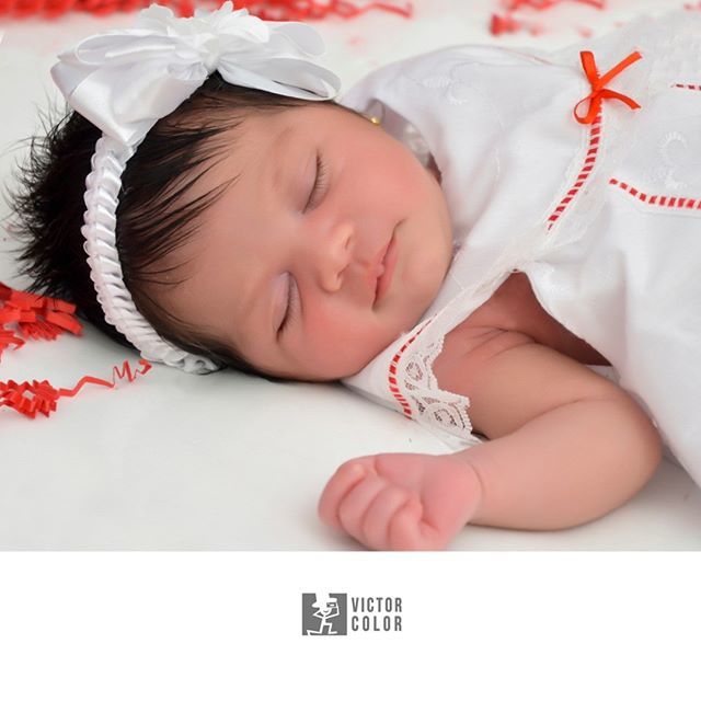 Un bebe recién nacido es un puente hasta el cielo.

#bebesvictorcolor #VictorColor #babygirl #Baby #girl #littlebaby #LaRomana #DR #RD ift.tt/2BXK0Zo