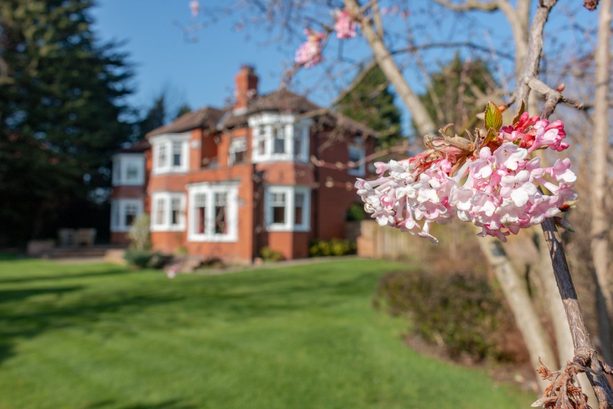 Spring is on its way and so is this handsome five bedroom detached house in Guisborough with large mature gardens.

This property won't be on the market for long, so call us today on 01642 955625 to register your interest.