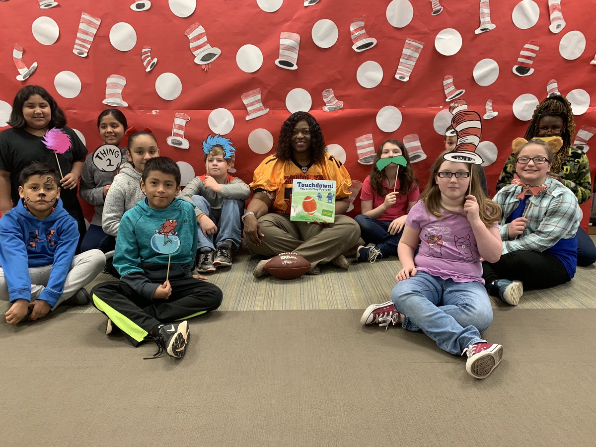 dr_cshepard's tweet image. I got a chance to “tackle reading” and represent @AlabamaFire at CES today. I was able to read “Touchdown! You can play football” to some students. The story includes girls breaking barriers. #ALFIRE #WNFC #TACKLEREADING #WOMENSFOOTBALL #BREAKINGBARRIERS #ReadAcrossAmericaDay