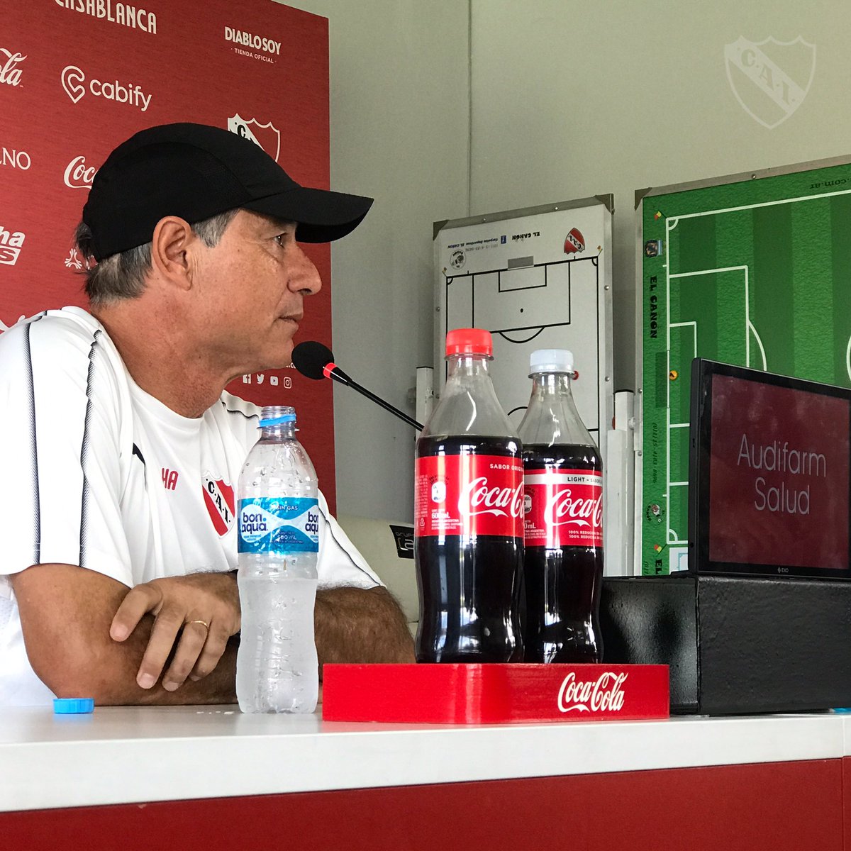 Holan: "Va a ser un buen año para Independiente"