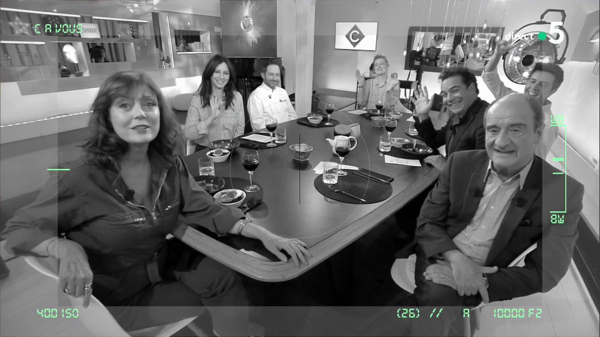 cavousf5's tweet photo. ✨📸 @SusanSarandon, @MetayerEric, #JBMarlin, #DylanRobert, @_MayraAndrade_, @ARIACrescendo, @StephaneGuillon, @FGastambide, @FaryLopesB et d'autres encore !
Ils étaient eux aussi à la table de #CàVous cette semaine, pour (re)voir les émissions 👉 https://t.co/t55M3Vy5tg https://t.co/hpE8jFLA7L