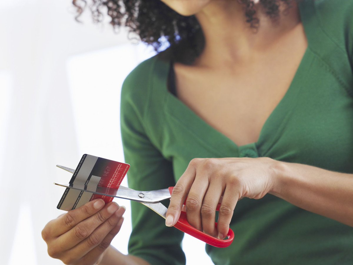 paydirtapp's tweet photo. Juggling paying off debt with retirement savings is possible, even for freelancers. Find out how with this great advice from @TheMotleyFool https://t.co/XZSITH4Hrc https://t.co/CoWp6mbdi5
