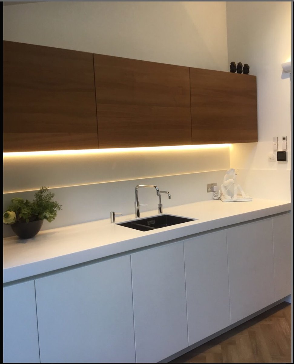 DBKitchens's tweet photo. Have a look 👀 at this #beautifulkitchen we recently installed #FeastYourEyes Friday with a #herringbonefloor #secretkitchen for baking @Miele_GB appliances @AirUno_UK #downdraftextractor @quookeruk #twintaps @pendantlights #howmanymonkeyscanyouspot #kitcheninspo https://t.co/yrHmNEbLbq