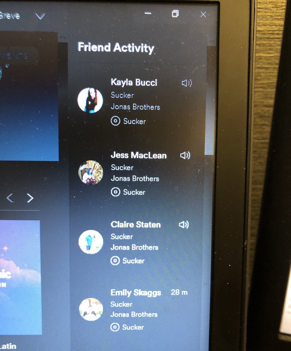 withoutxyou's tweet photo. I surround myself with the right people cc @kaybooch_  @clairestaten https://t.co/QHmn01XbOm