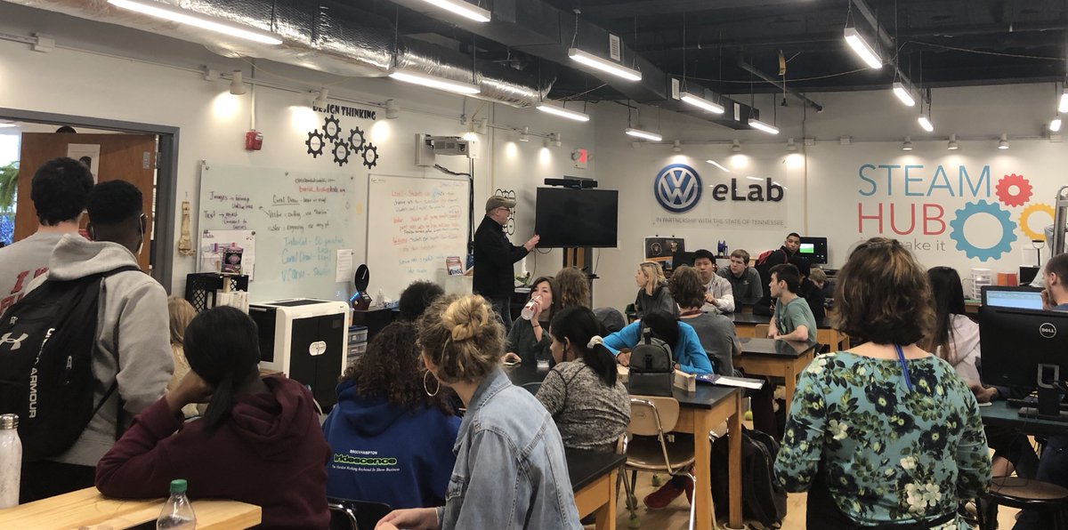 PEFinnovation's tweet image. @csasVWeLab junior &amp;amp; senior students are wrapping up their art projects this week! Their pieces were inspired by artists Whitfield Lovell, Kara Walker, &amp;amp; Ekaterina Panikanova. #VWeLabs