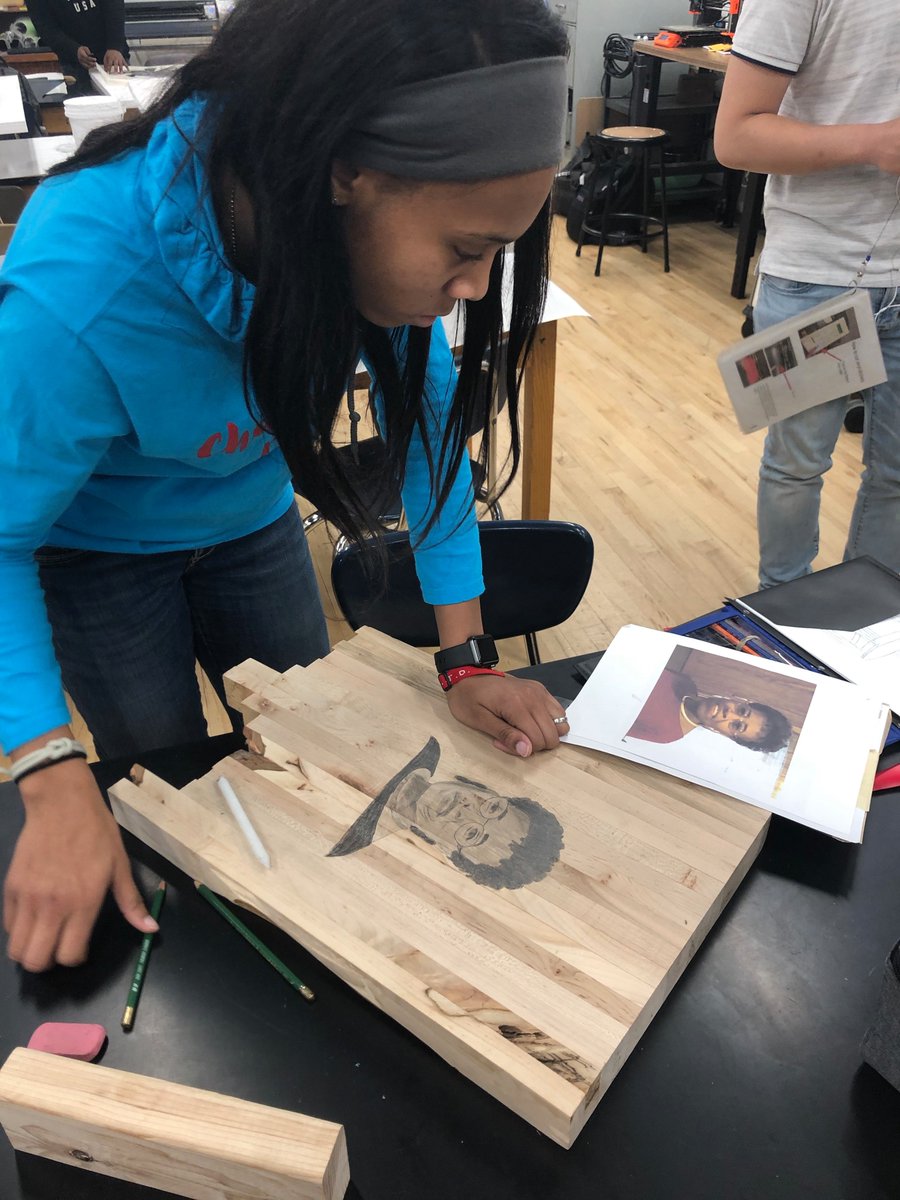 PEFinnovation's tweet image. @csasVWeLab junior &amp;amp; senior students are wrapping up their art projects this week! Their pieces were inspired by artists Whitfield Lovell, Kara Walker, &amp;amp; Ekaterina Panikanova. #VWeLabs