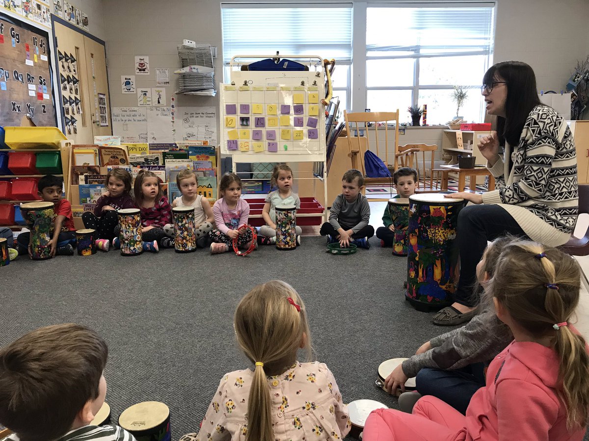 Our FDK students are learning to play instruments and make patterns at the same time. Thank you to the Children’s Museum for the engaging activities!