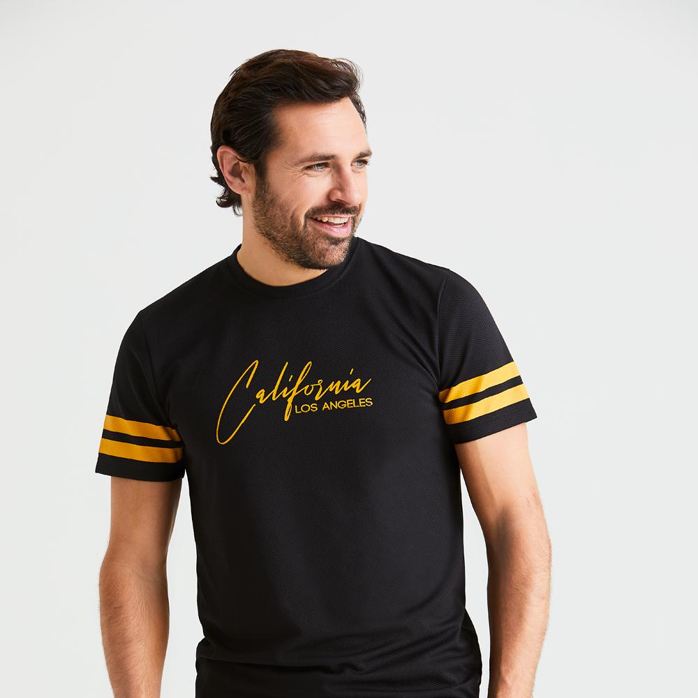California dreamin'... about the weekend!

Our mesh T-Shirts make the perfect casual weekend look.

Mesh T-Shirt - £5/€6

#mensfashion #meshtee #sportsfashion #ss19 #affordablefashion #pepandco #pepandcoatpoundland #pepandcoatdealz