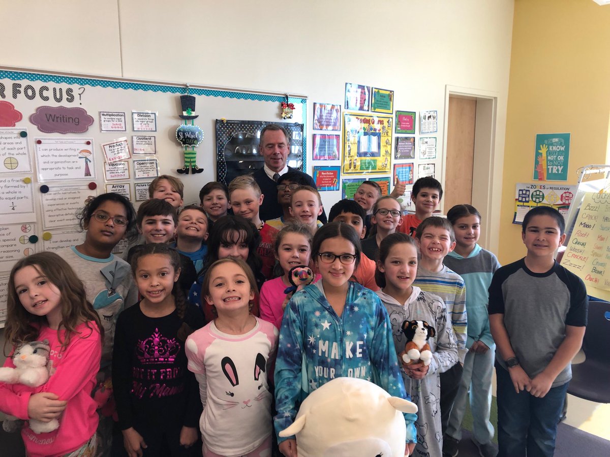 Mrs Brogna 3B tweet media