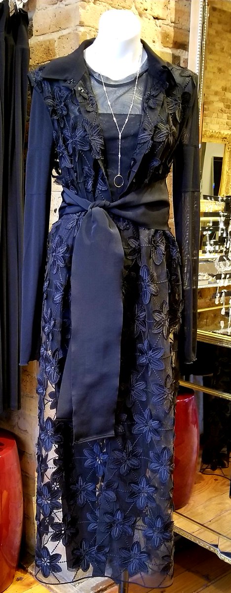 The elegance of black has no comparison. Welcome March!
#smellslikespring #springiscoming #newcollection 2019🌷🌸💐🌹🌻🌞
#BeUnique #BeSpecial #BeAdelaide