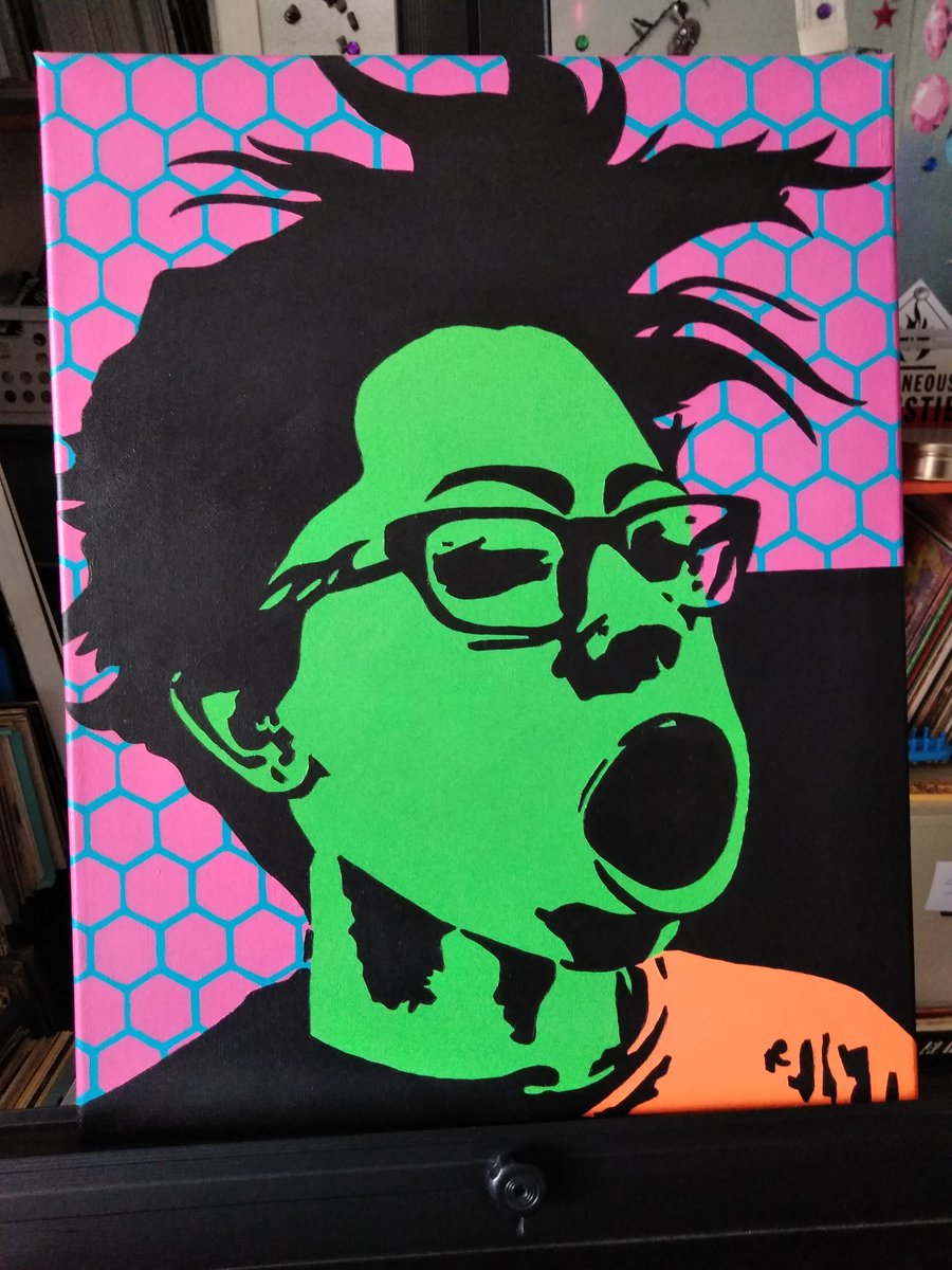 lorrinart's tweet photo. Leaf Blower Girl
•
•
•
#lorrin #art #artist #portrait #paint #painting #acrylic #acrylicpaint #acryliconcanvas #modernportrait #popportrait #modernart #popart #hexagon #brightandbold #brightandcolourful #green #funny https://t.co/6SbOTHYGTu
