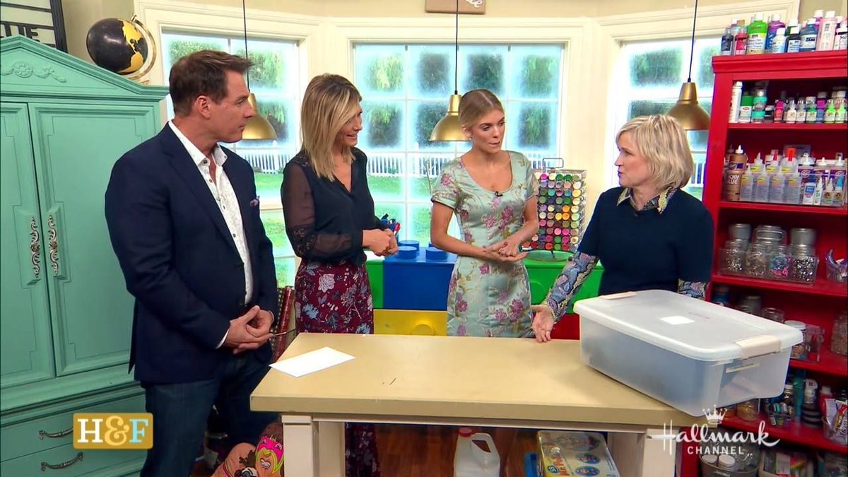 tracy_mccubbin's tweet photo. #FBF to that time I was on Home & Family sharing some of my favorite tips and tricks on decluttering. I love the Hallmark Channel USA
.
https://t.co/e5SXETxgxm
.
.
#declutteryourlife #dclutterfly #homeandfamily #declutteryourhome #tipsandtricks #decluttertips #getridofit https://t.co/Toa1ExwvcW