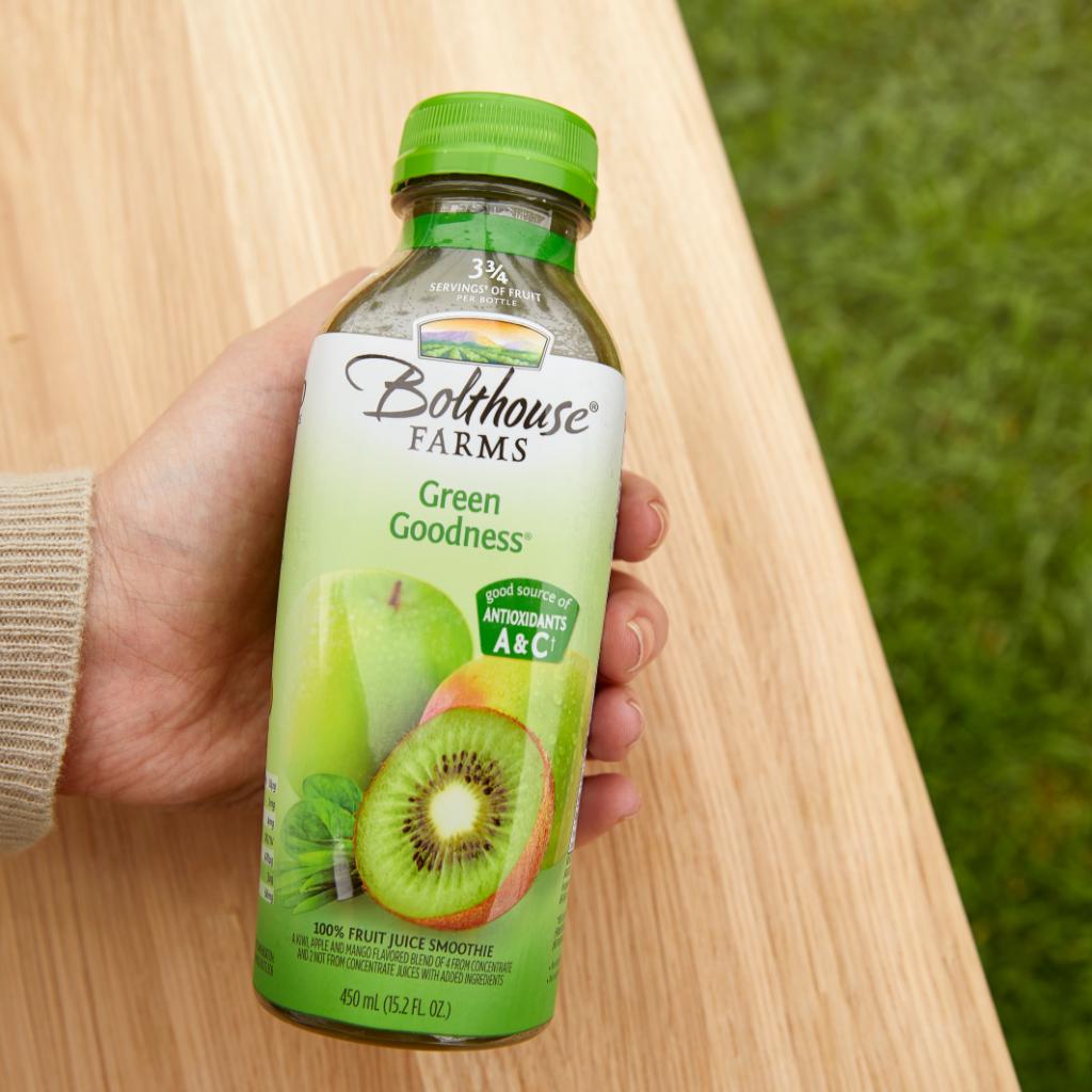 BolthouseFarms's tweet photo. Packed with green ingredients from the farm and powerful antioxidants this smoothie will have you saying, "Ahh." 🤤💚 https://t.co/VB29b36SK9
