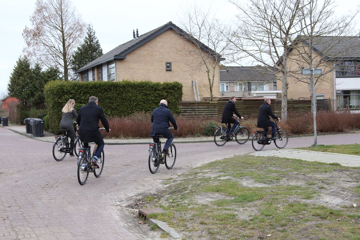 #eenhelegoedemiddag Met circulair bouwen permanent flexibel! Nu ook bekend bij <a href="/sybrandbuma/">Sybrand Buma</a> en <a href="/Sanderderouwe/">Sander de Rouwe</a> door een bezoek aan onze remontabele <a href="/fijnwonen/">Fijn Wonen</a> woningen en badkamershowroom. Goed voor elkaar. Vandaag, morgen en overmorgen! #Fijnwonen