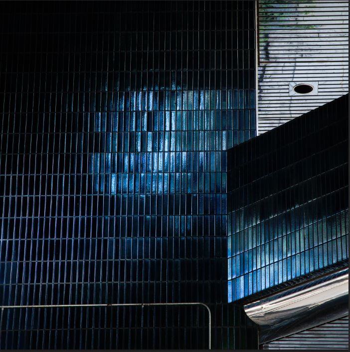 TheresaTahara's tweet photo. Vancouver Architecture abstract. Prints for sale https://t.co/cdBdk1adPR #vancouver #vancouverbc #architecture #architecturephotography #blue #abstractphotography #anglesandlines #downtownvancouver #modern #kamloopsphotographer #architecturdetails https://t.co/tmrREqAI4x