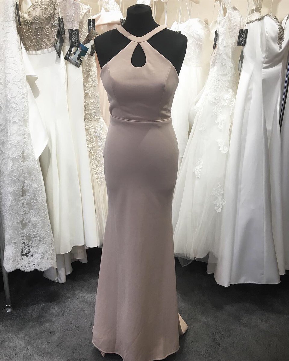 fairytaleprom's tweet photo. Obsessed with this dress!π
#fairytalepromboutique #coggeshallpromshop
#champagne #nude #champagnedresses #nudedresses #promdresses #prom #promgirl #prominspo #promdressinspo #promhair #prommakeup #makeup #hair #prominspiration #essexpromshop #weloveprom #rubyprom #hairinspo https://t.co/060d5uOfDE
