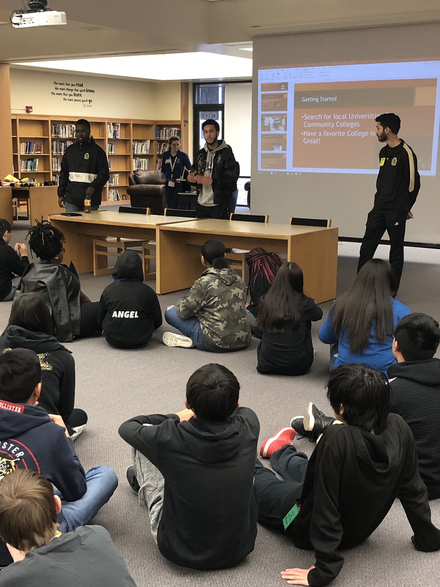 DELTAMUALPHAS's tweet image. Bros. Strong, Khan, and Dia visited Truesdell Middle School this morning to talk to an amazing group of 8th Graders about the importance of #GoToHighSchoolGoToCollege. The brothers also got to share some fraternal history, black history and do a stroll performance. #ΑΦΑ #DeltaMu