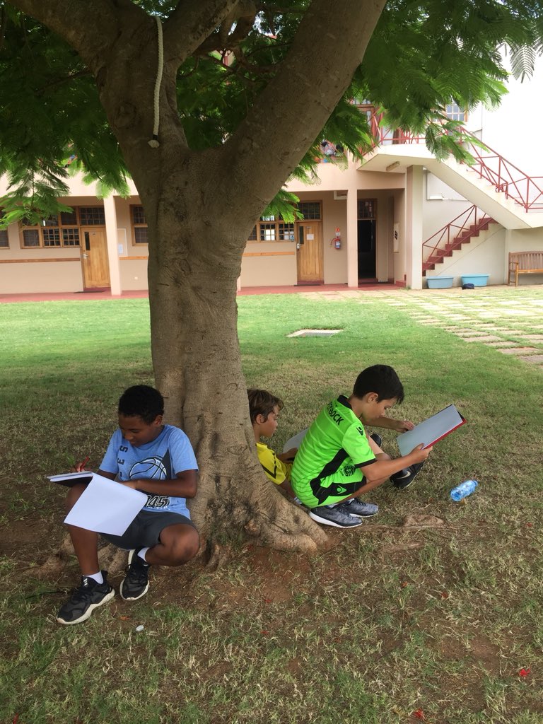 Never a more beautiful sight. Grade 5 students spending some time going deep. Mind mapping their passions in preparation for this years Exhibition #AismLearns <a href="/AISMmoz/">AISM</a>