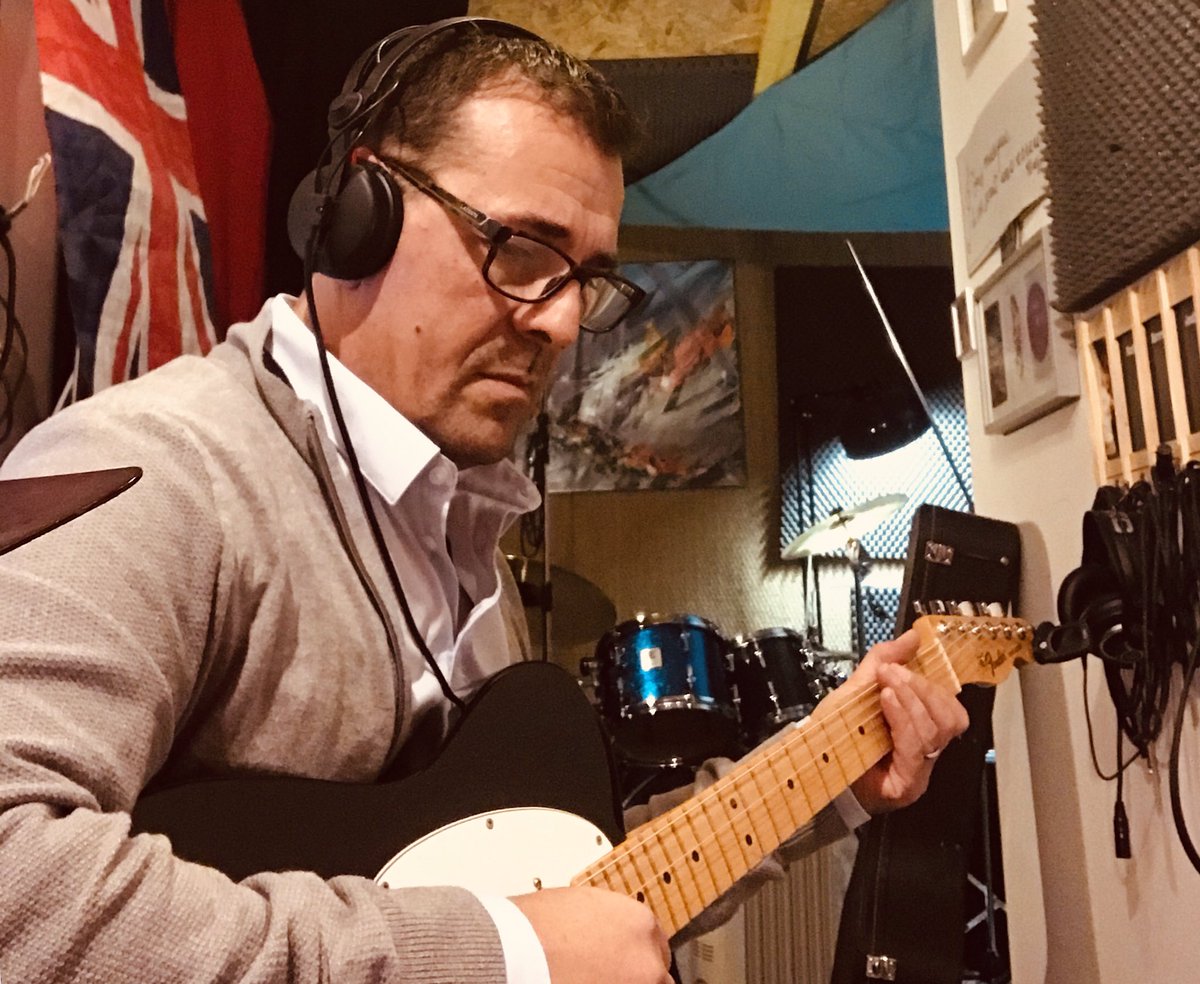 #animations #live #musique #lotetgaronne #sudouest #nouveaurepertoire #reprises #pop #francais #anglais davidlionmusique.com