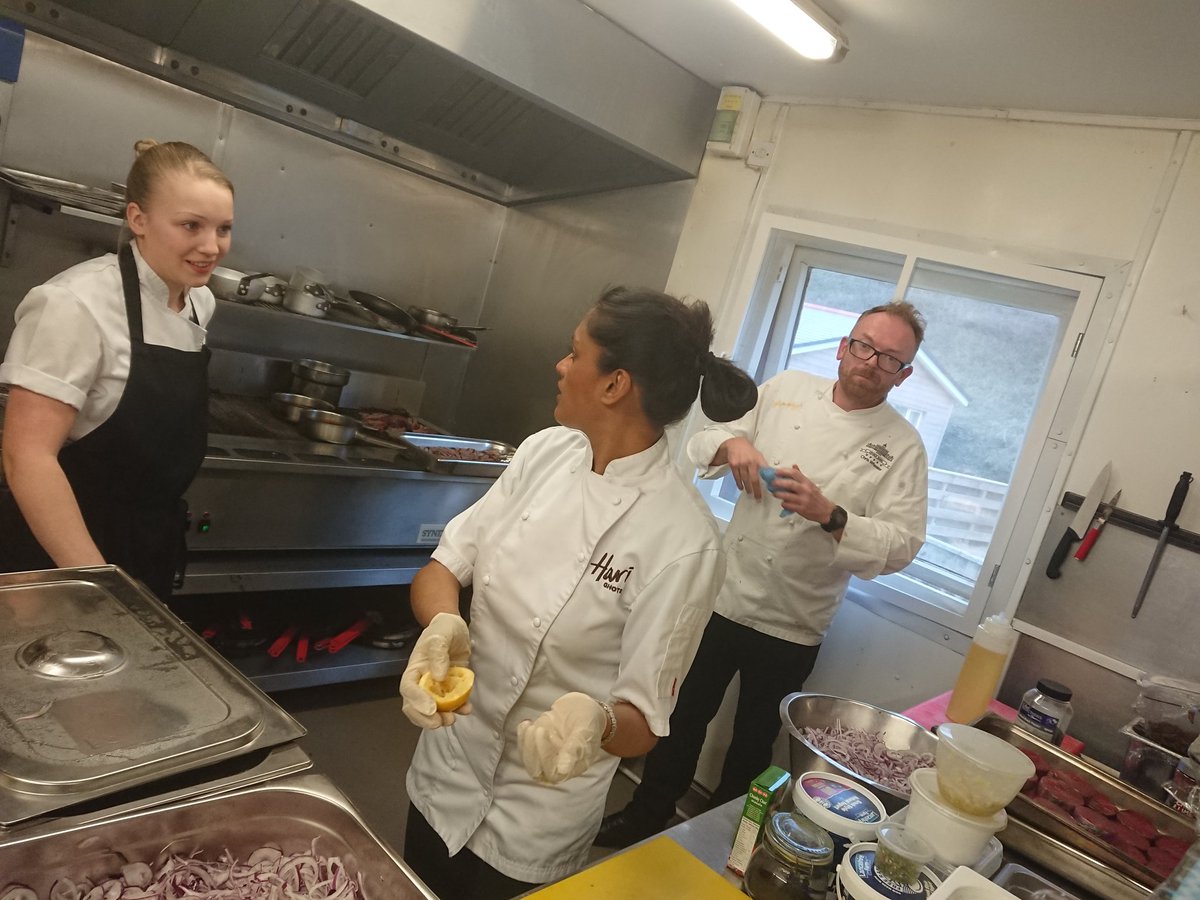 karl_p327's tweet photo. Chefs hard at work this evening for #westcountry #pgi dinner @beachside_grill @SauntonSandsHot

Looking forward to a #magnificent event promoting phenomenal quality produce with a provenance of West Country

@SkillsforChefs  @HariGhotra @babyfacedez @louisaellis95 @chefgingernut https://t.co/rd1WffFw8R