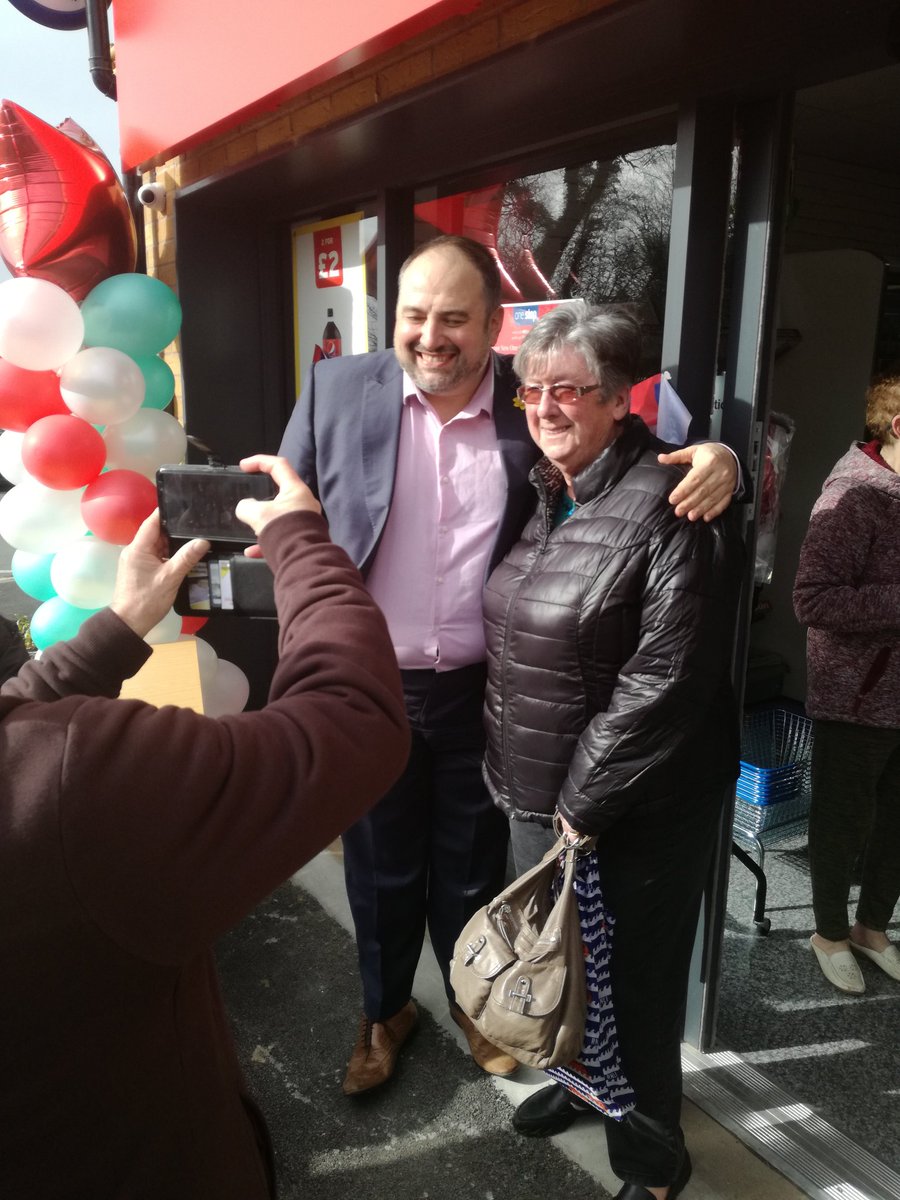 tsdhillon's tweet photo. Thank you to Wayne Evans #GoCompare for a great speech and store launch 👍huge turnout from locals - will be a busy store, looking forward to seeing the sales grow 📈 https://t.co/yKYk4BG0k5