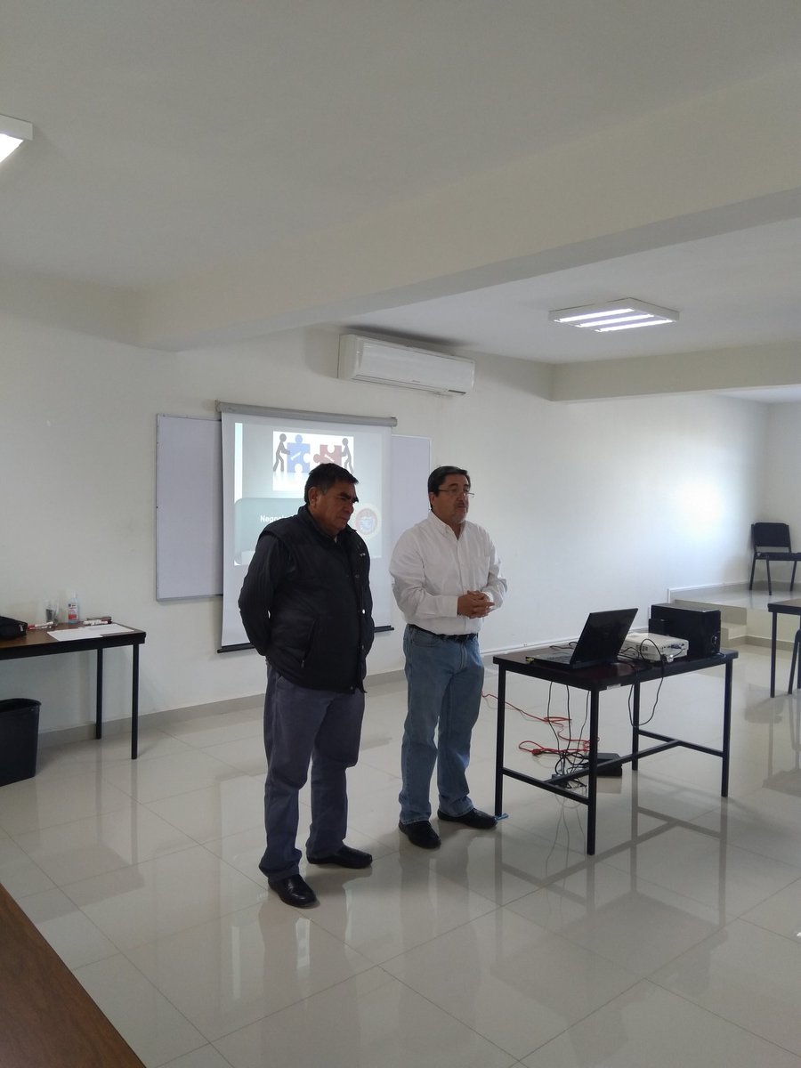 RogerCastilloR's tweet photo. Instituto de Educación Obrera-FIDTH @ctmcoahsureste curso de Negociación de Contrato #Stabilus y #HasterYale educación, información, legalidad, desarrollo y compromiso #SindicalismoResponsable®️ @tereso_medina @JG_Guardiola @reynaldosalasm https://t.co/lInCGHwqou