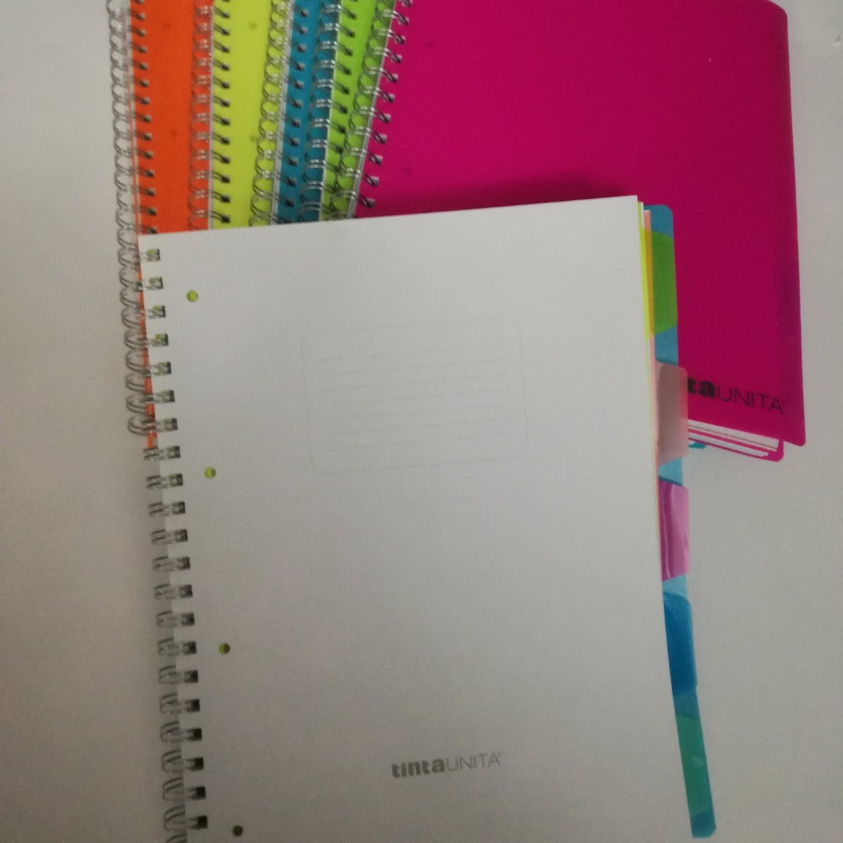 cartusiasrl's tweet image. Da #Cartusia trovi i quaderni spiralati #TintaUnita gruppo #PoolOver con copertina in Ppl 120fg 1rigo e 5mm con divisori, ora in promozione ad € 3,50 fino ad esaurimento scorte