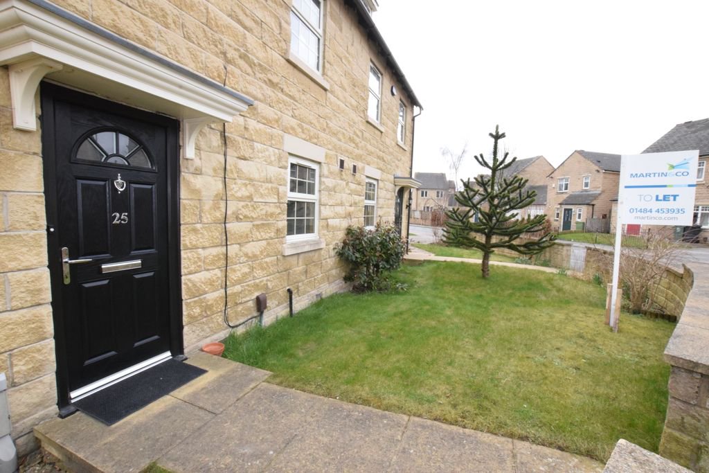 FOR RENT - Robin Hood Road, Ferndale

☑️ £750 pcm
☑️ Garage and Off Rd Parking
☑️ Great Location

New to the local rental market is this great three bedroom semi detached home on this new build development.