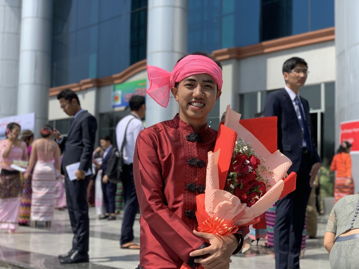 SMKSheng's tweet photo. A big day of my life
#51stconvocation #rehearsal #shan #tradtionaldress https://t.co/xUZQrNmdRh
