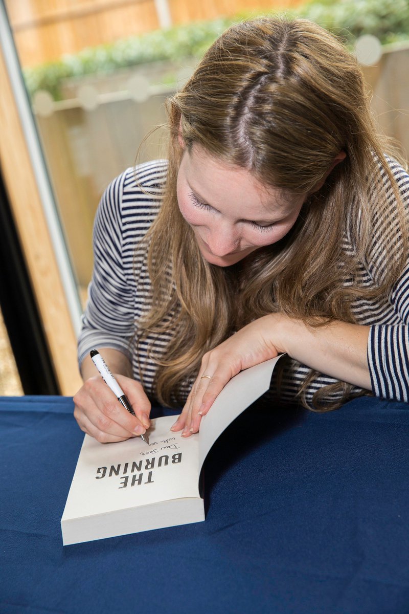 STAHS's tweet photo. More photos from today's #STAHSSixthForm talk and book signing with Laura Bates, hosted by @STAHSSO Izzy and Kitty. Enjoy your weekends reading #TheBurning everyone! https://t.co/nI58yNMIZP