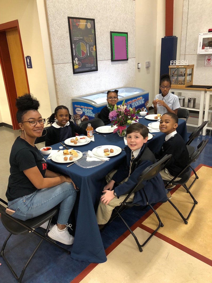 LOVEROLLSINC's tweet photo. I would like to thank Ms. Cain and the entire staff at @WhitefieldAcad  for the opportunity to speak today at their 2019 Black History Chapel.  It was so amazing being able to speak to the children today. @GeorgiaPacific @Veritiv @KCCorp @HowardUniv https://t.co/iHg1oHxb3z