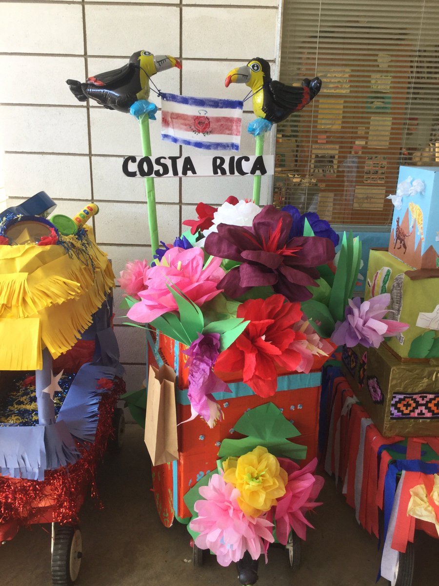 FPGBLibrary's tweet photo. March comes in like a #FlyingLion 🦁 with Carnaval...
-TODAY 5:30-8 pm @FPGBilingue
-Parade of Nations, food, games, music!💃🏽

...&amp; out with Tom Angleberger!!!  🤩
-Author of The Strange Case of Origami Yoda, Didi Dodo, &amp; many more books! 📚
-@OrigamiYoda coming to FPG 3/21!  📆 https://t.co/cQnJvkeKVf