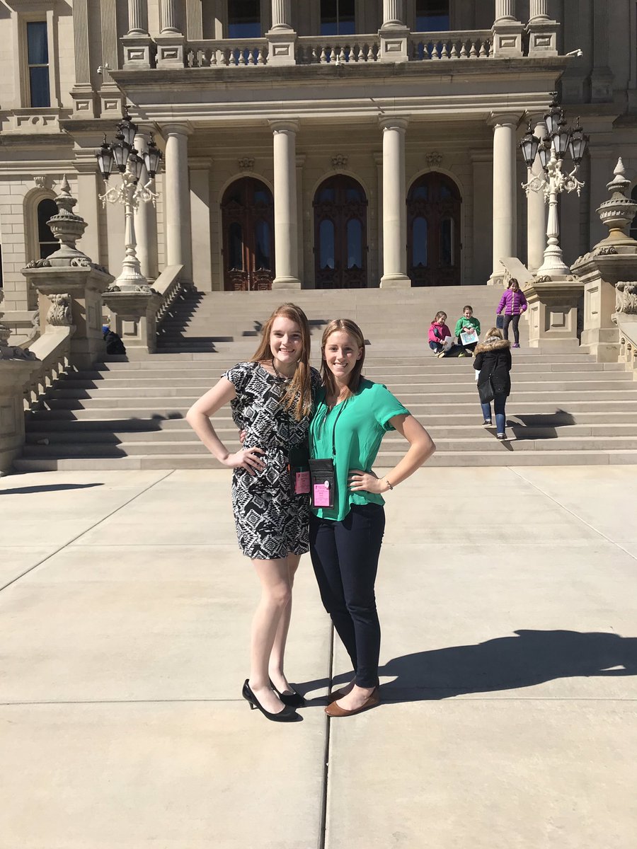JepsenKayla's tweet photo. Pretty sad that I’m not spending my weekend walking up and down hundreds of stairs at the Capitol building and sitting in meetings for hours. I miss you YIG :,( https://t.co/Ck0WExoeFb